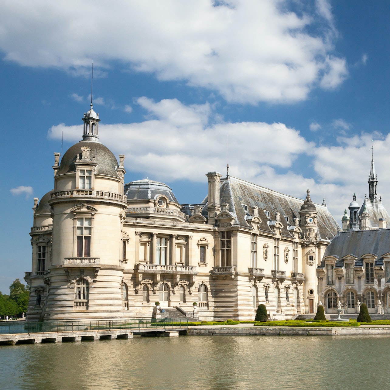 Picture of Château de Chantilly in 