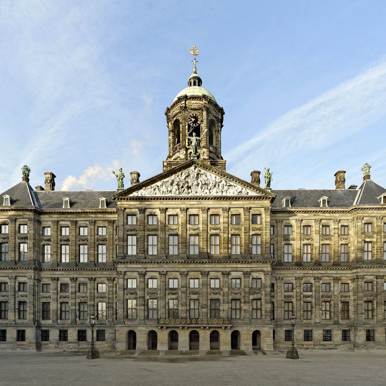 Picture of Royal Palace Amsterdam (Koninklijk Paleis) in 